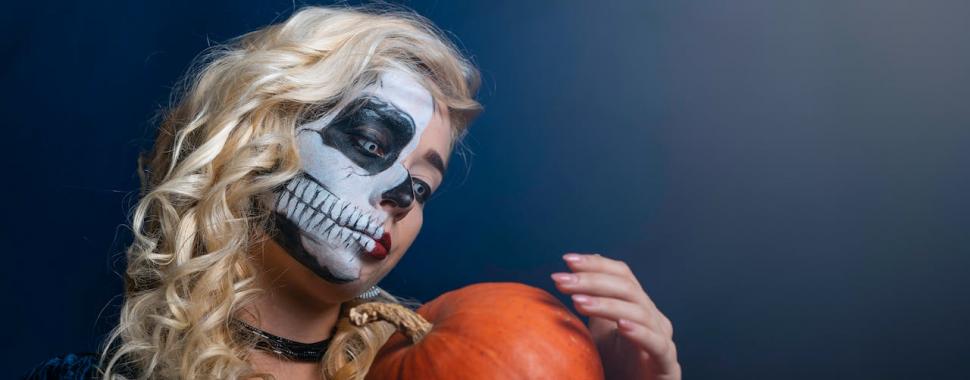 Halloween: Aprenda a fazer uma maquiagem artística com o curso de