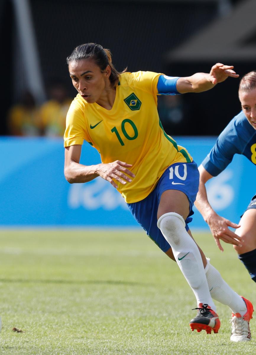 File:Futebol feminino olímpico- Brasil e Suécia no Maracanã